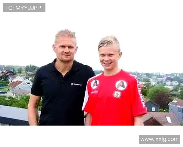 哈兰德的崛起之路：从天才少年到足球巨星的传奇旅程